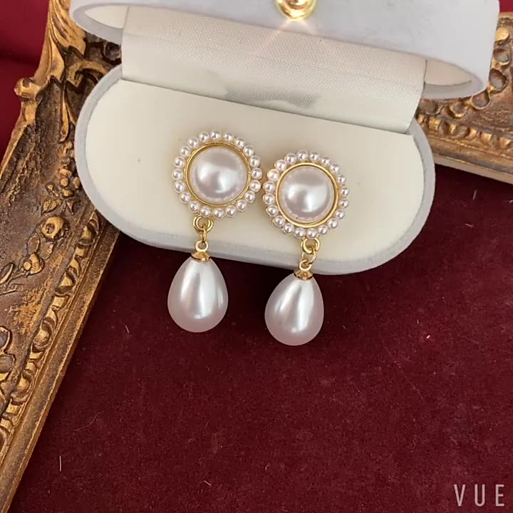 Drop Pearl Earrings