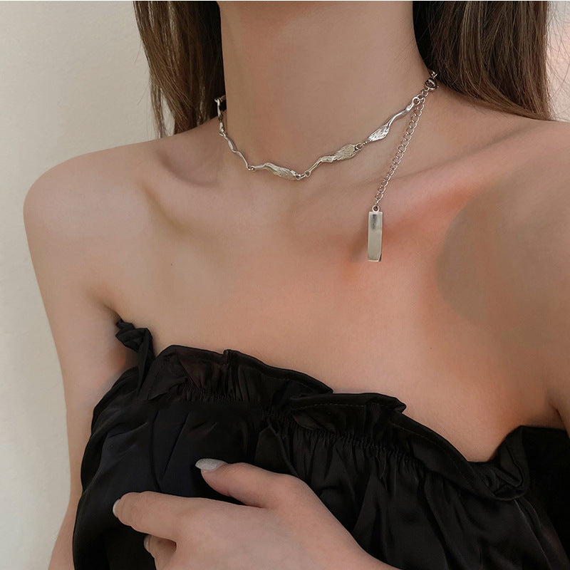 INS Hip Hop Simple Short Temperament Clavicle Chain