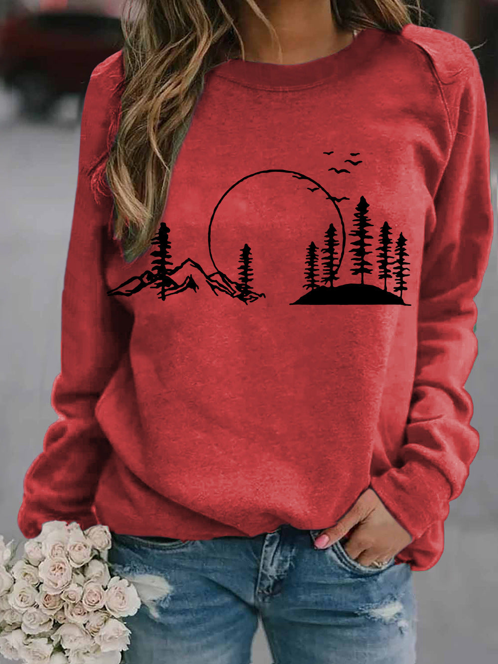 Women's Relaxed Printed Crew Neck Long Sleeve Sweatshirt