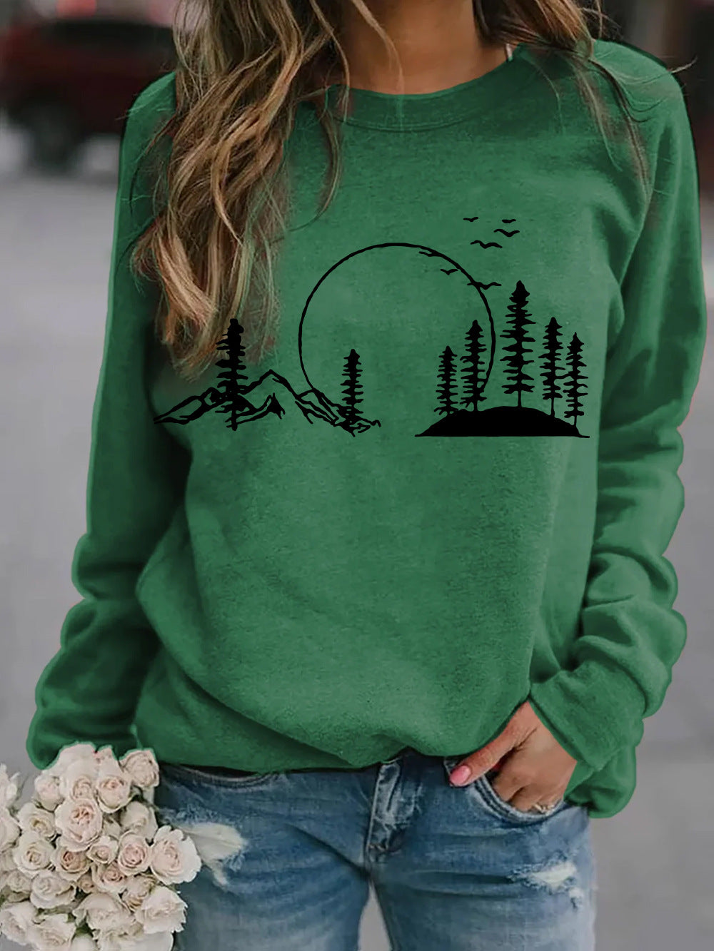 Women's Relaxed Printed Crew Neck Long Sleeve Sweatshirt